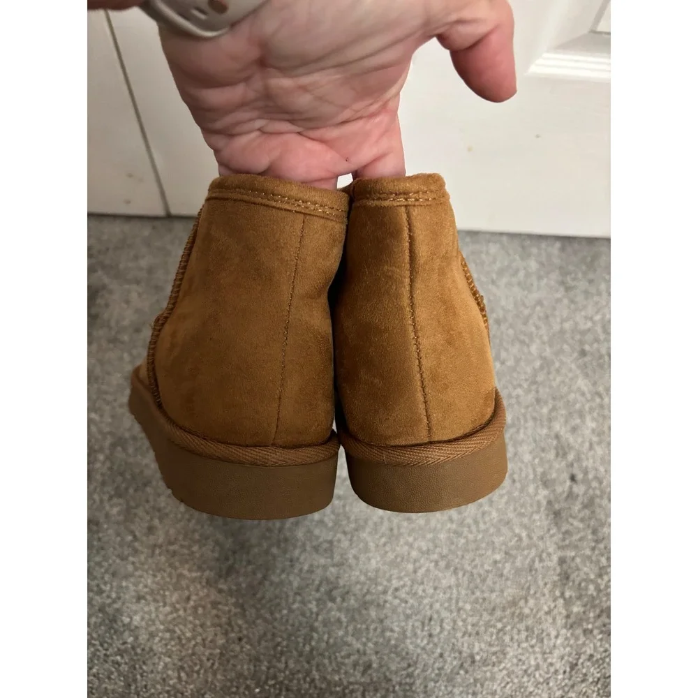 Arizona Jean Co Sandie Cognac Faux Fur Memory Foam Ankle Boots Womens 8 NEW